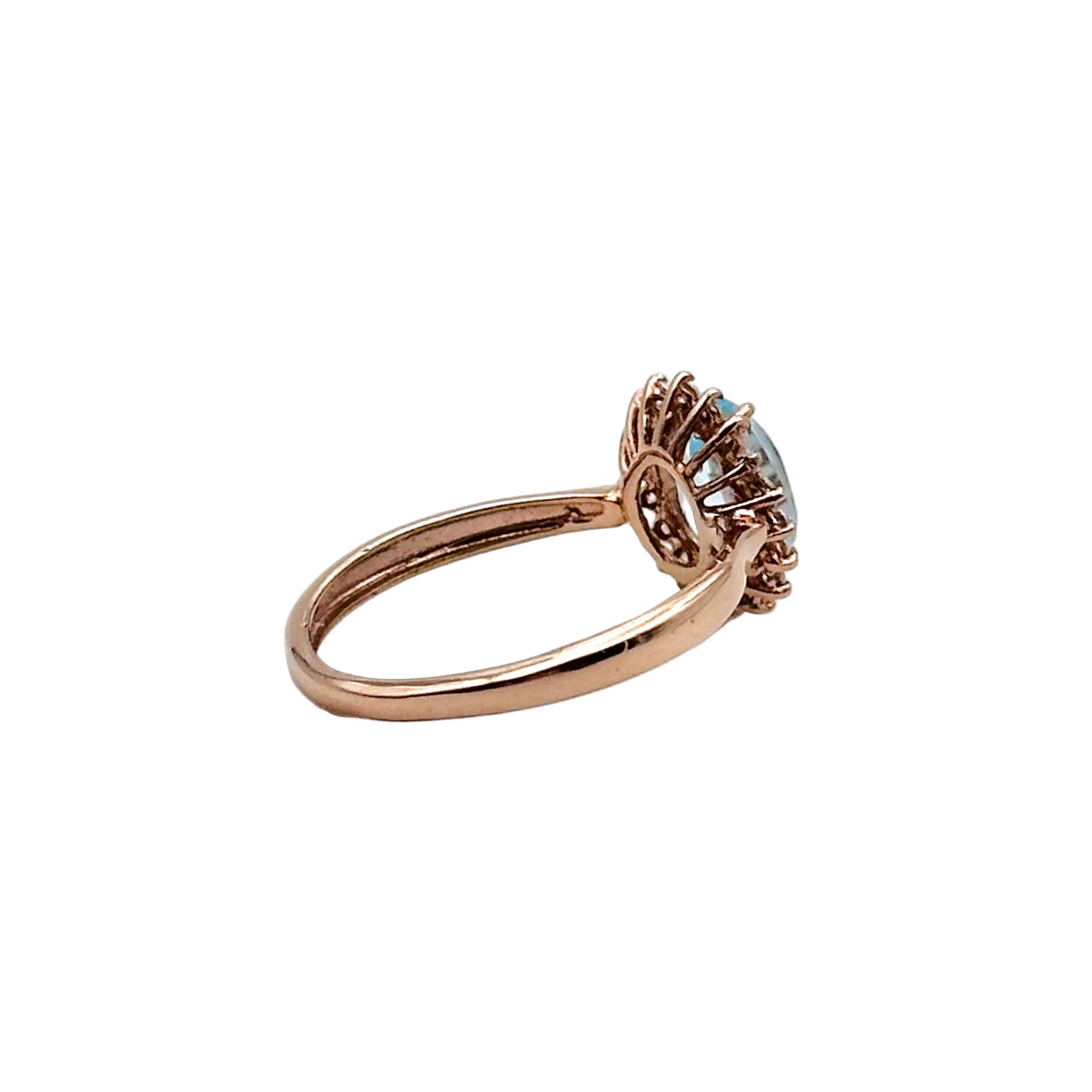 Bague Entourage en or rose et topaze