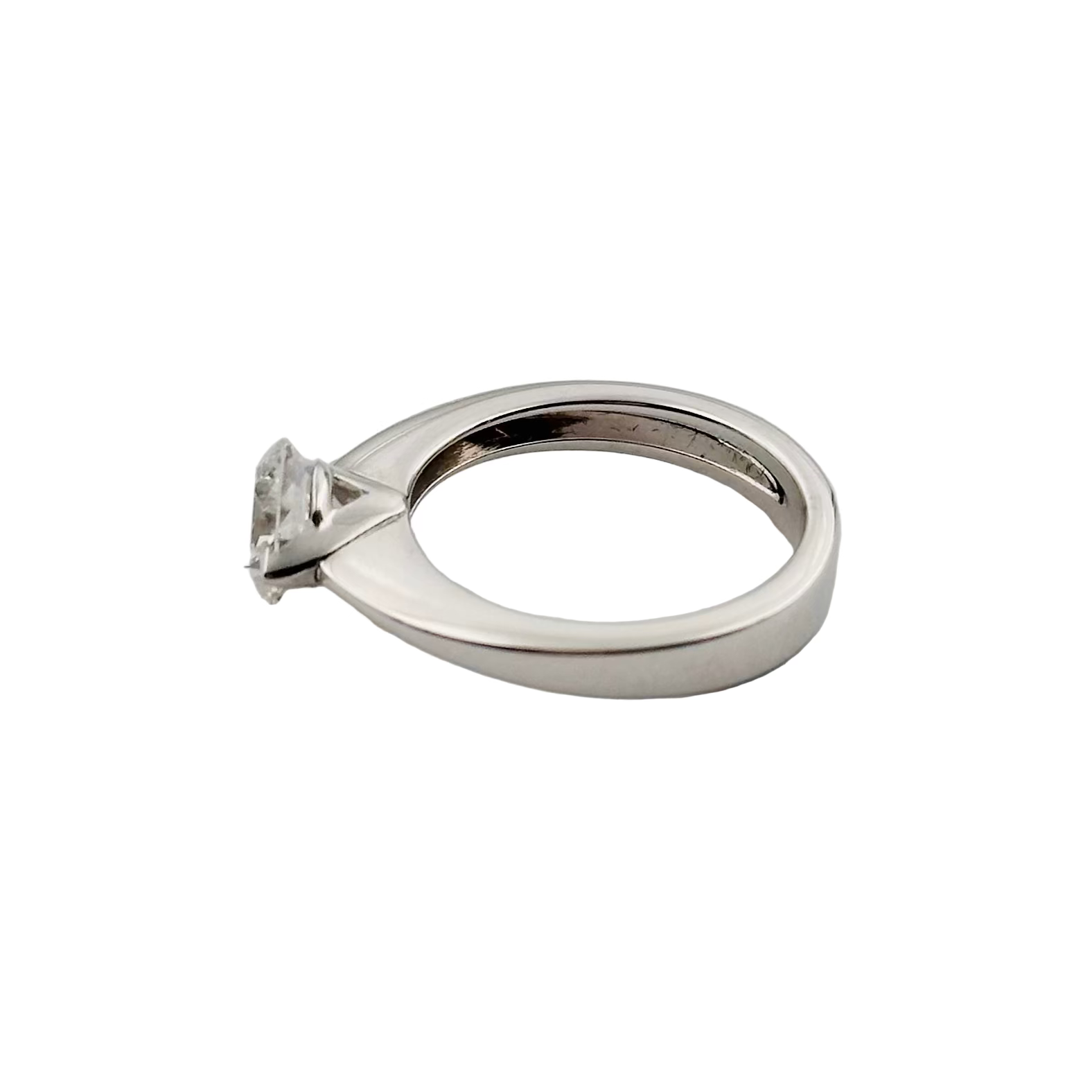 Bague Solitaire en or blanc et diamant