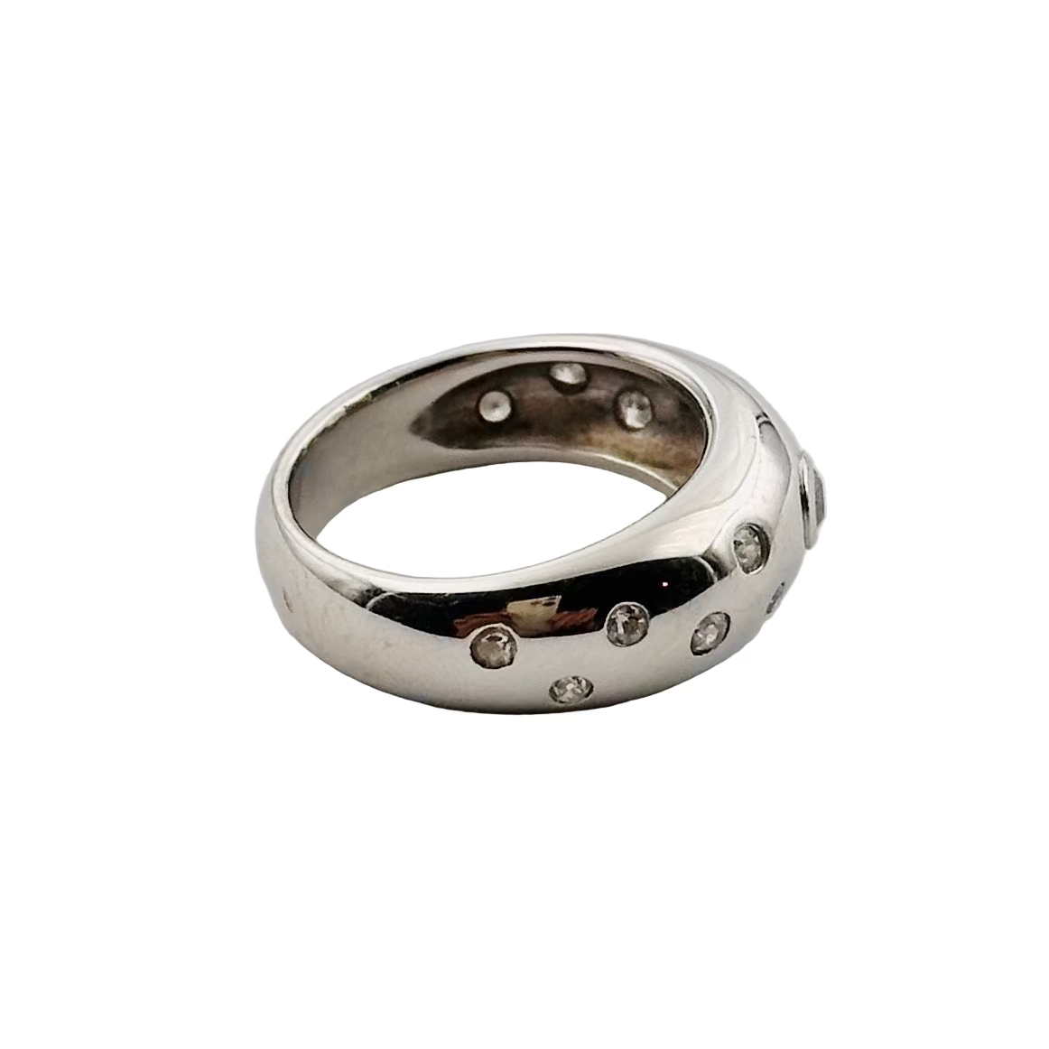 Bague jonc en or blanc et diamants