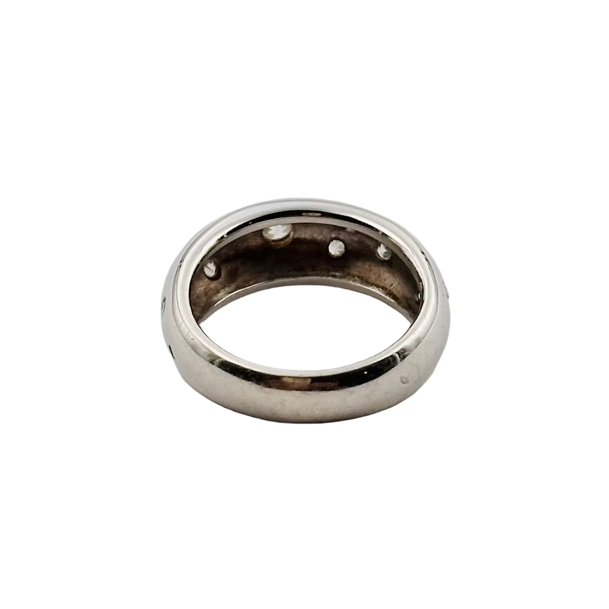 Bague jonc en or blanc et diamants