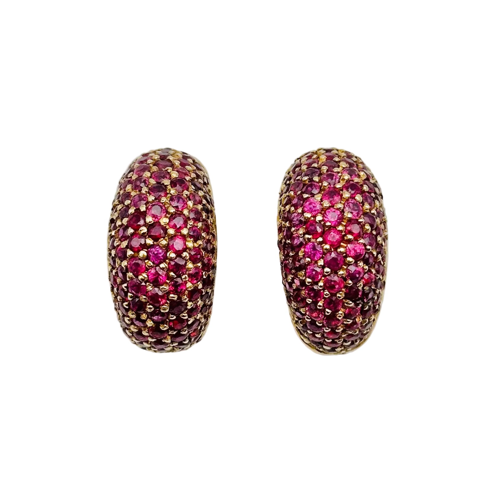 Boucles d'oreilles en or jaune et rubis