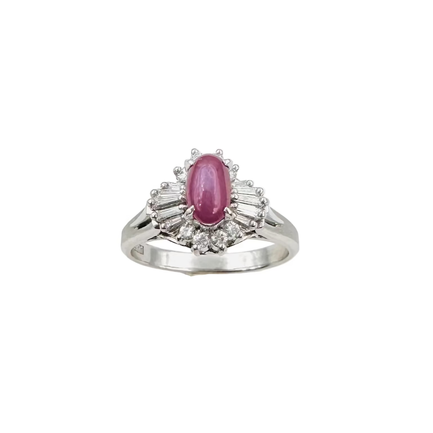 Bague Entourage en platine, rubis et diamants