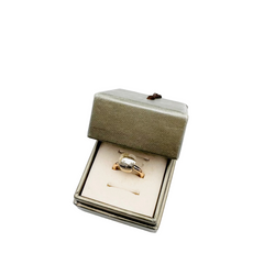 Bague POMELLATO Nudo en or jaune et topaze