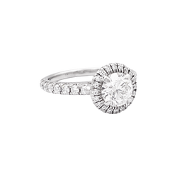 Bague Cartier "Destinée" en  platine, diamant 1.06 carat.
