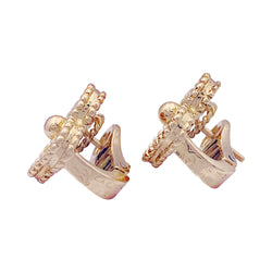 Boucles d'oreilles Van Cleef & Arpels, "Vintage Alhambra", or jaune, diamants.