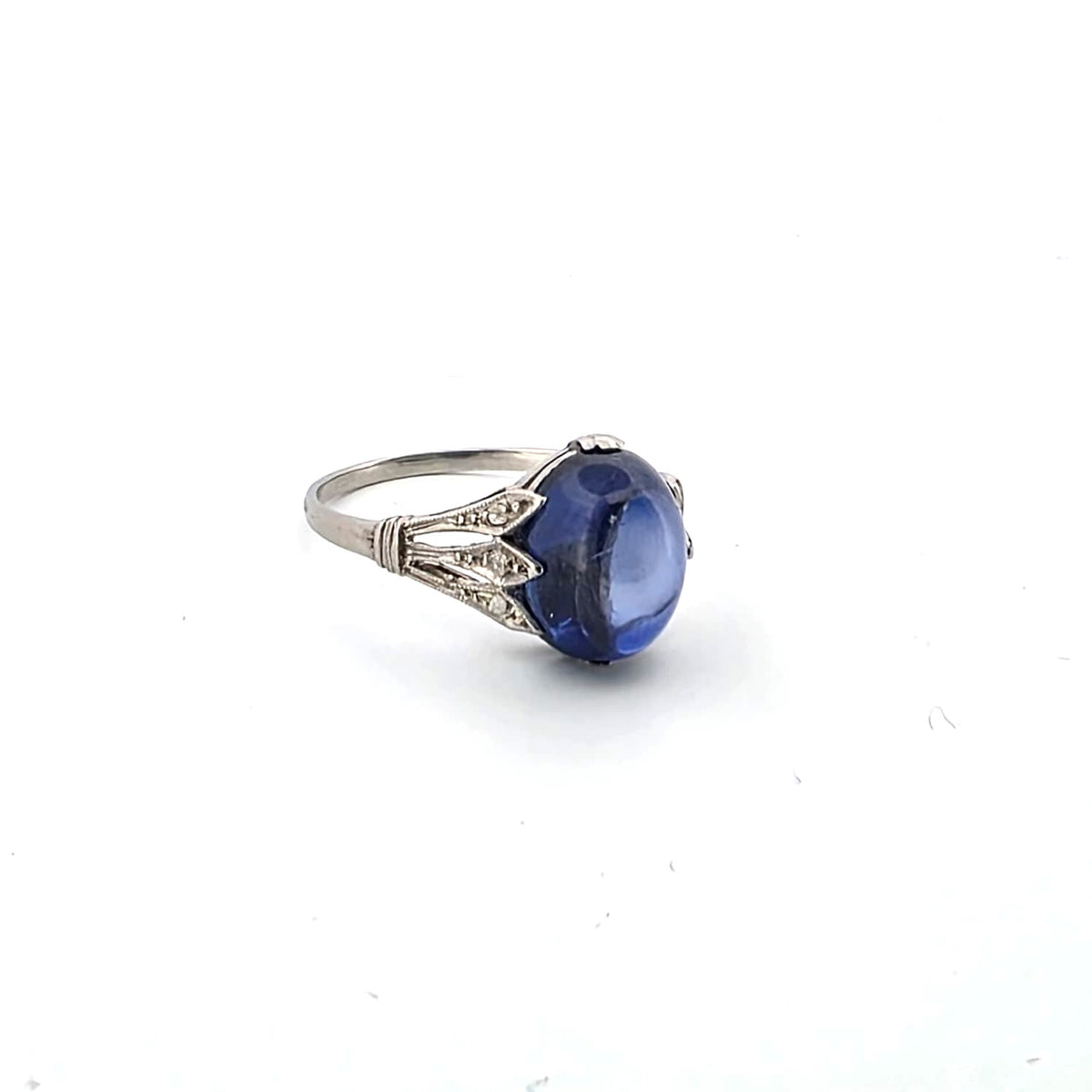 Bague Solitaire en or blanc, saphir et diamants