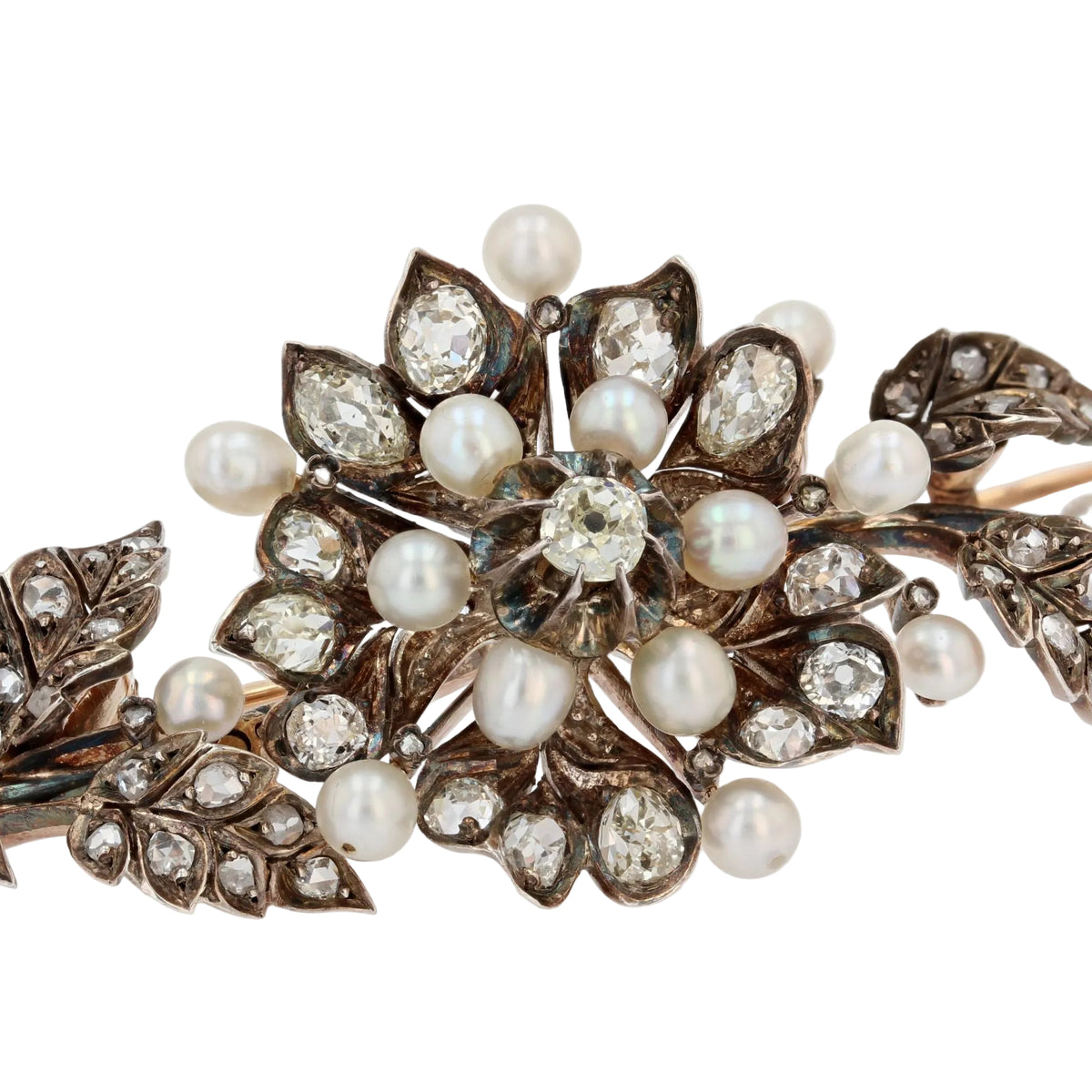 Broche Épingle en or rose, argent, perles et diamants