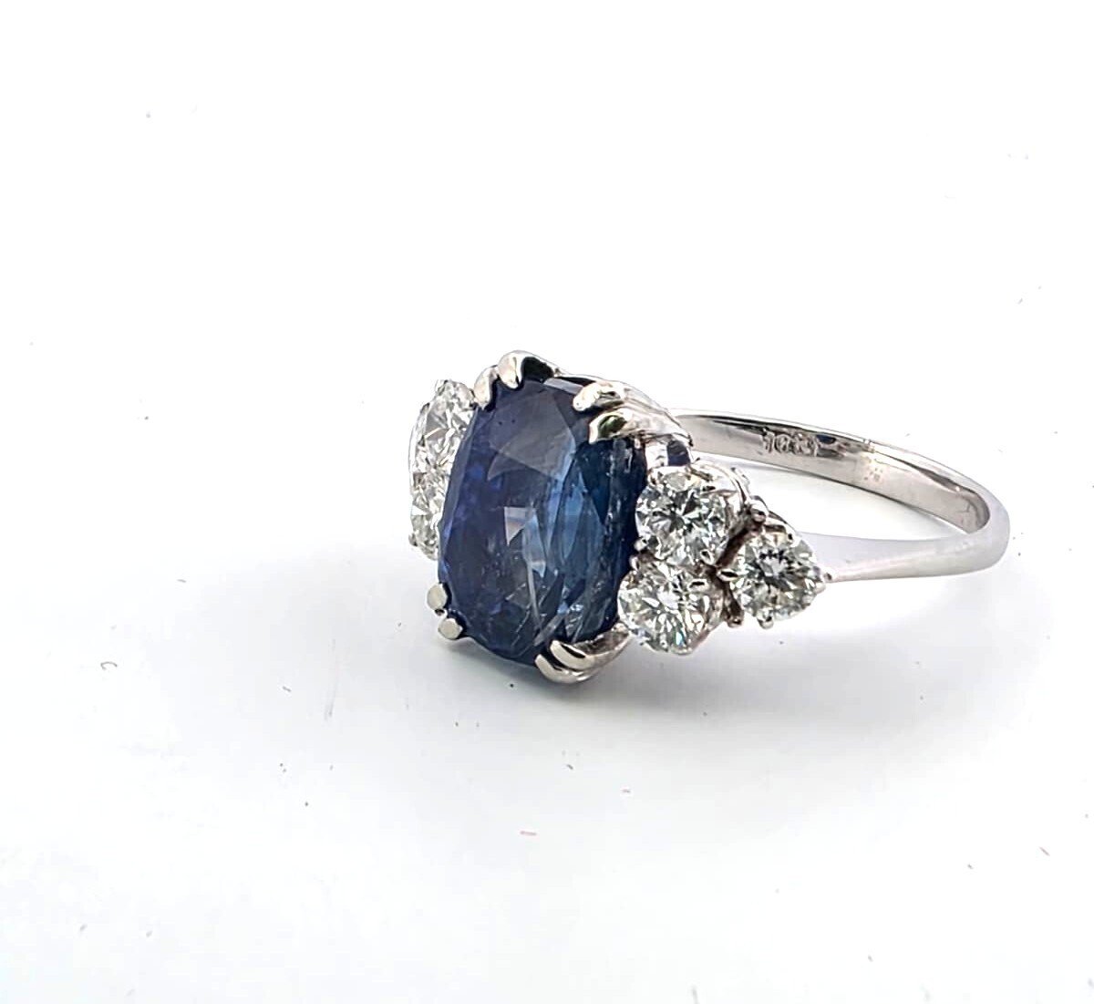 Bague Trilogie en or blanc, saphir et diamants