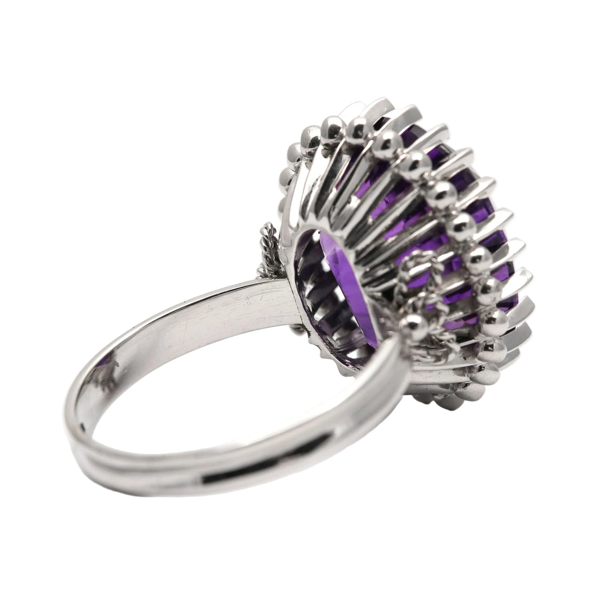 Bague Cocktail en or blanc et améthyste