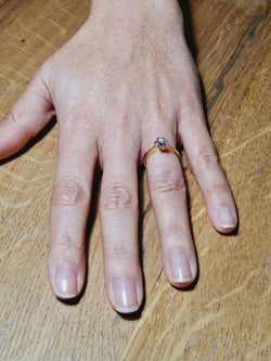 Bague Solitaire en or jaune et diamants