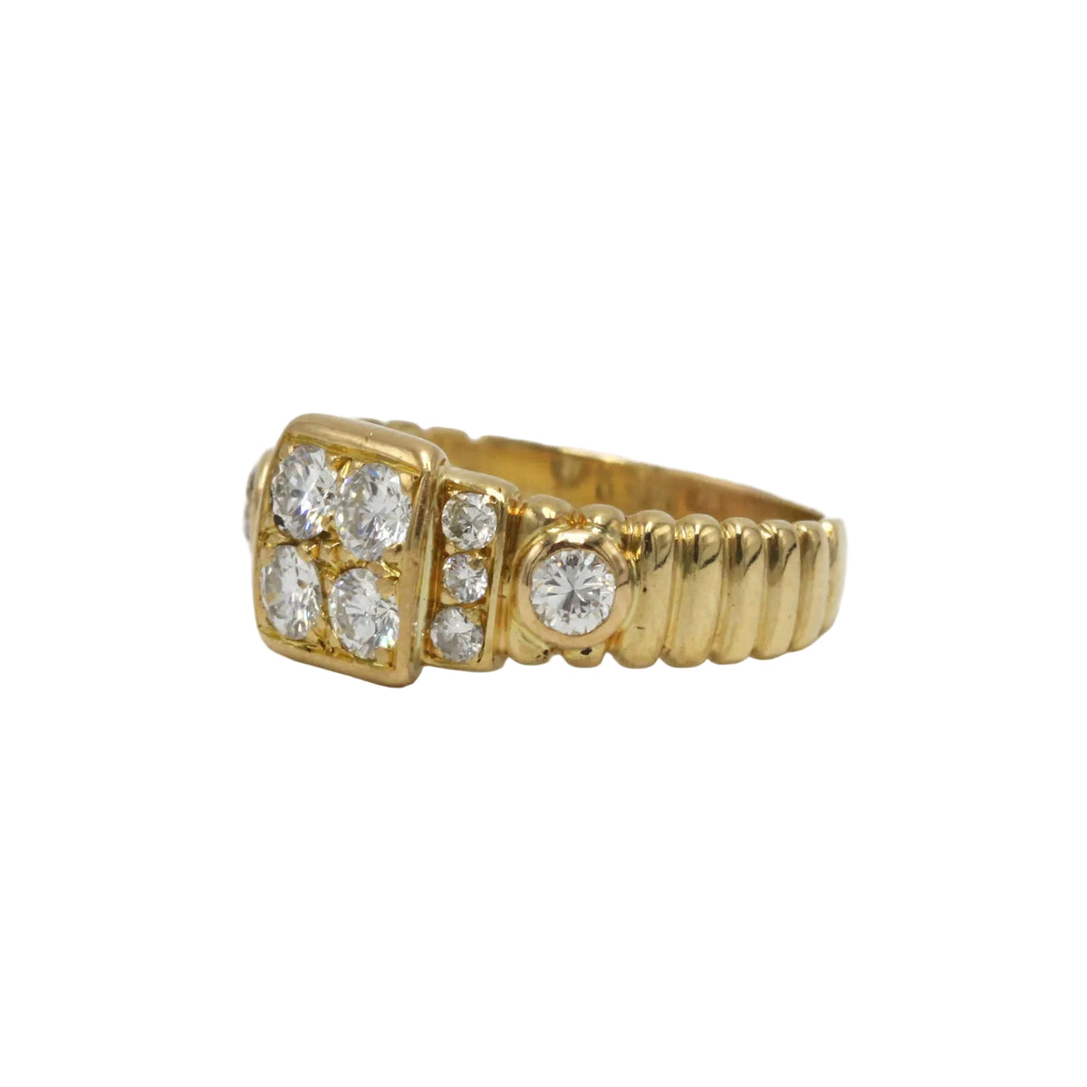Bague en or jaune et diamants