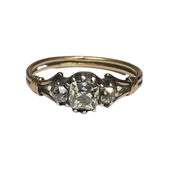 Bague Trilogie en or rose et diamants