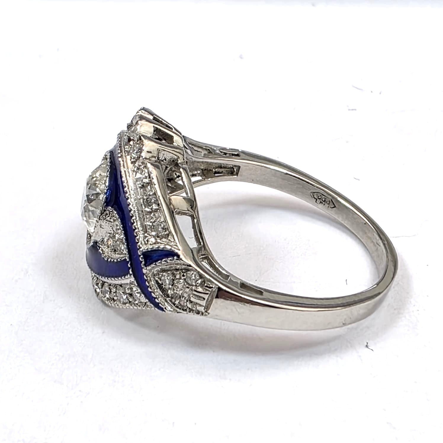 Bague en or blanc et diamants