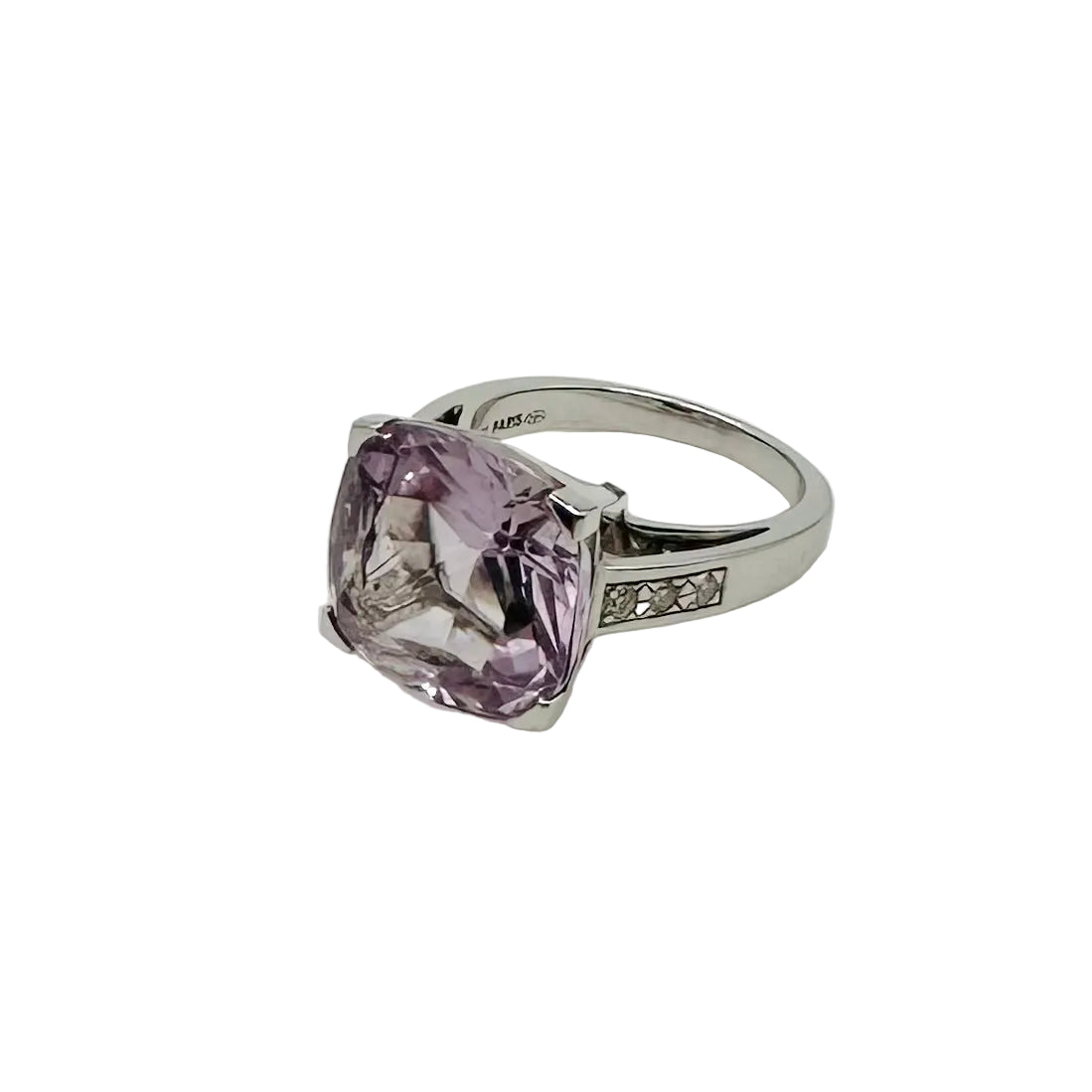 Bague MAUBOUSSIN "Gueule d'amour" en or blanc, améthyste et diamants