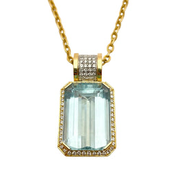 Collier Pendentif GOUBLE en or jaune, aigue-marine et diamants