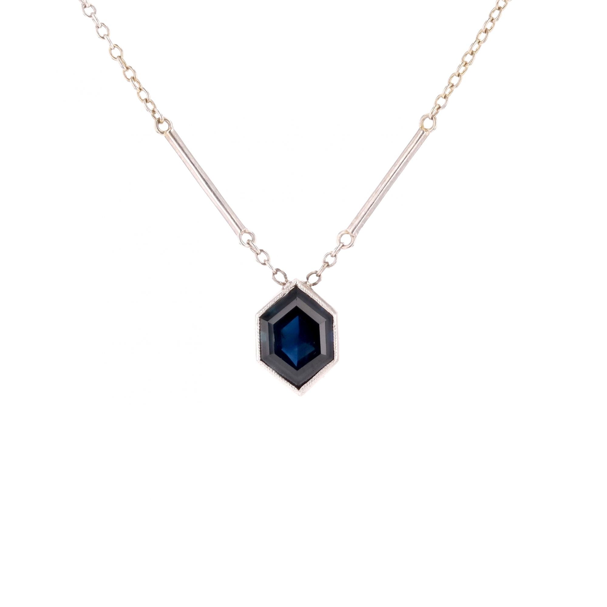 Collier Pendentif en or blanc et saphir