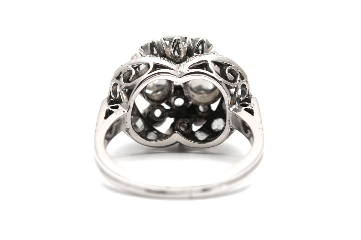 Bague en or blanc et diamants