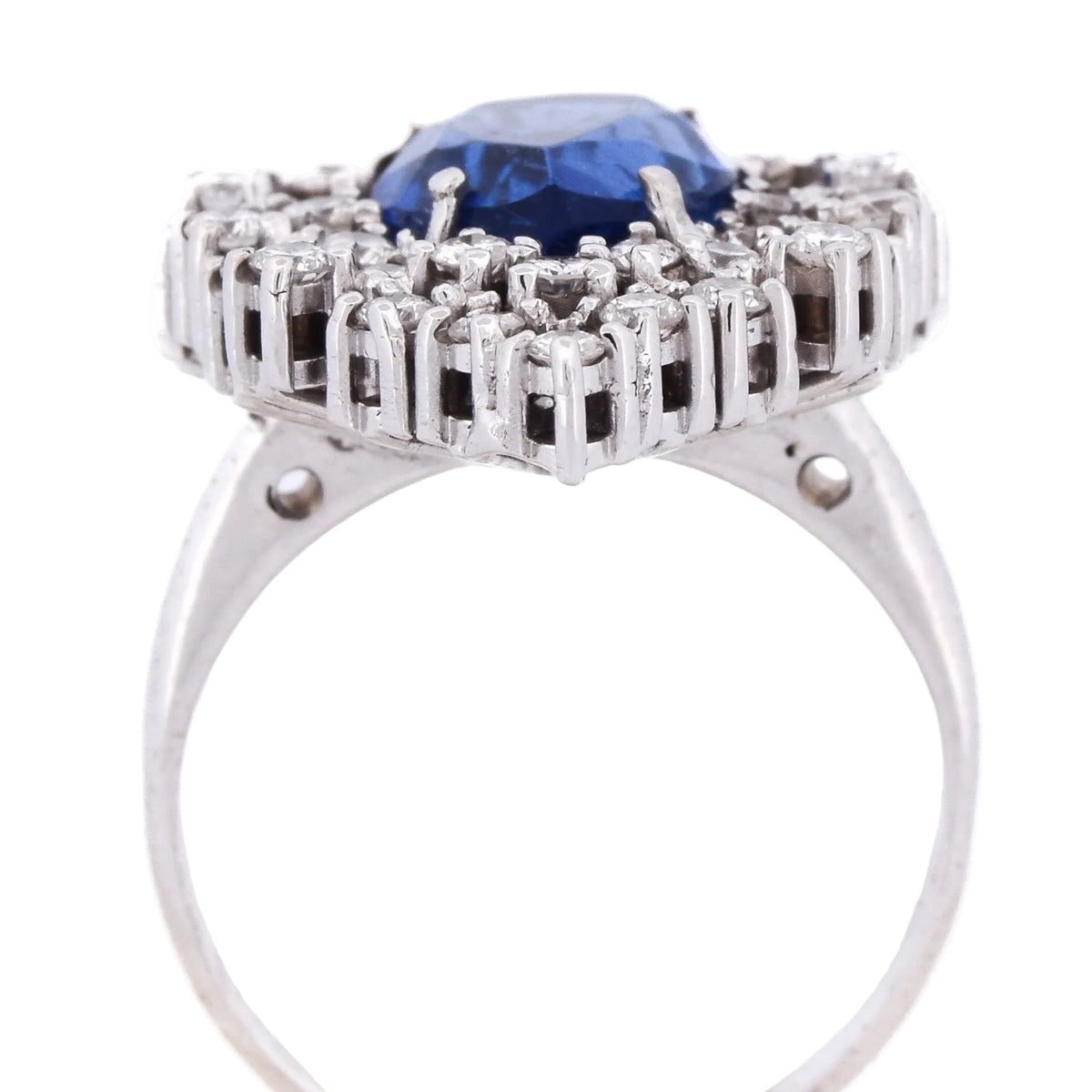 Bague Entourage en or blanc, saphir et diamants
