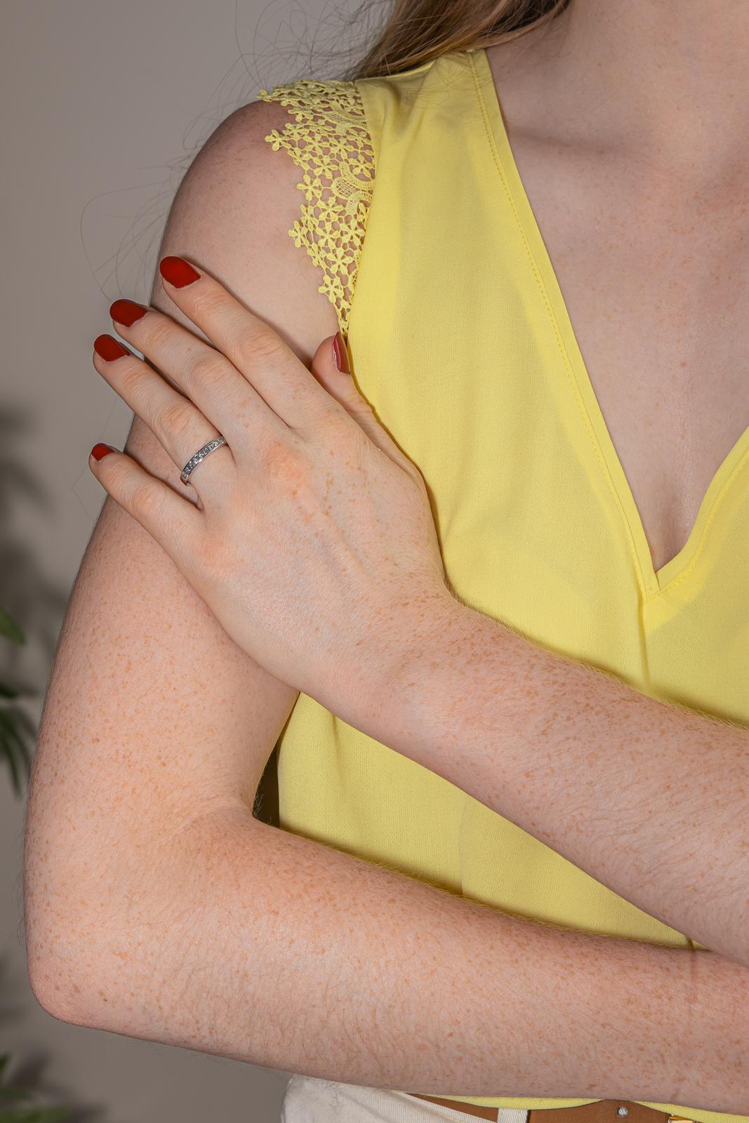 Bague  Demi-alliance  Or blanc  Diamant