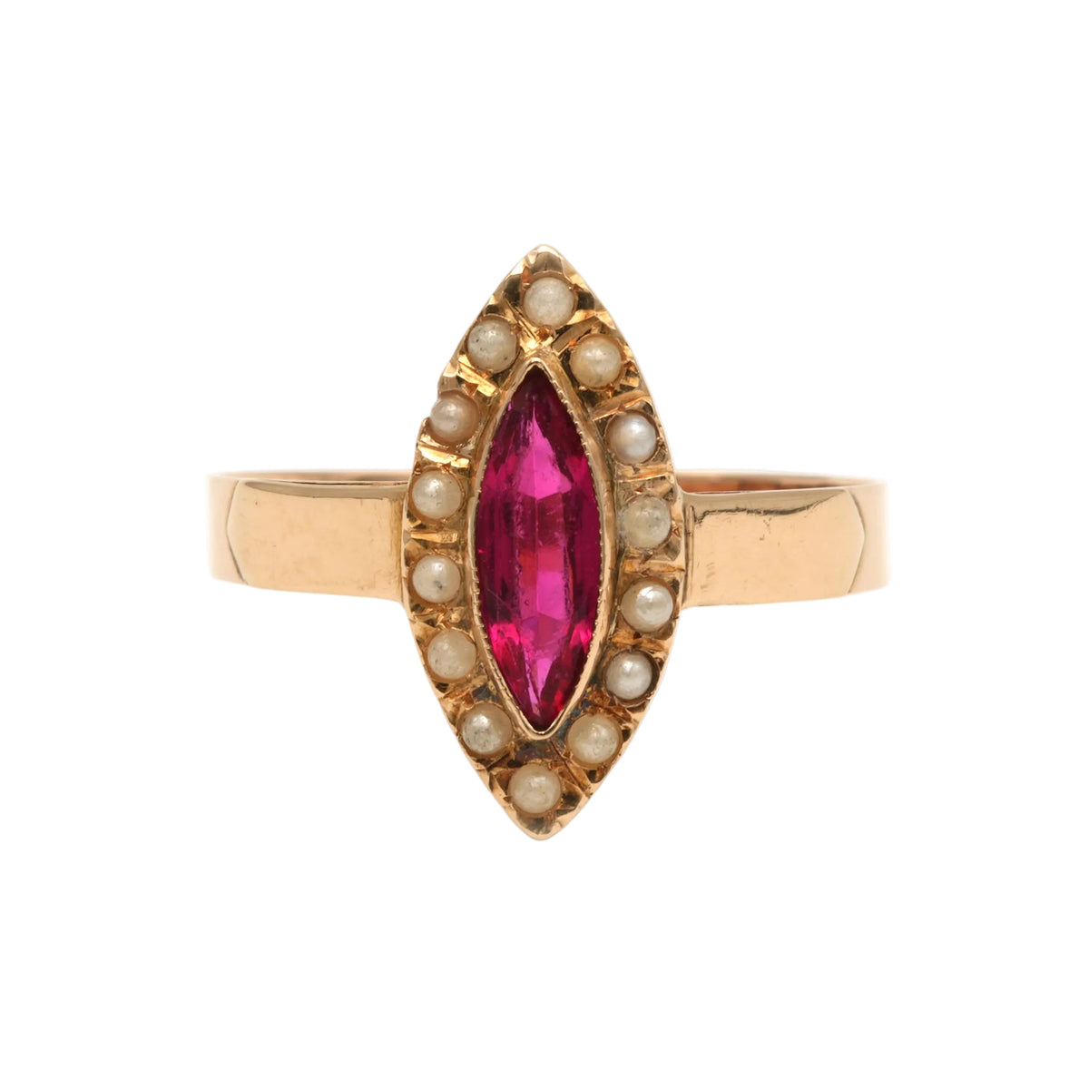Bague Marquise en or jaune, perles et rubis