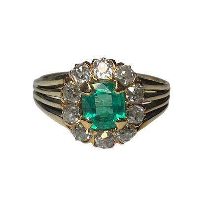Bague Entourage en or jaune, émeraude et diamants
