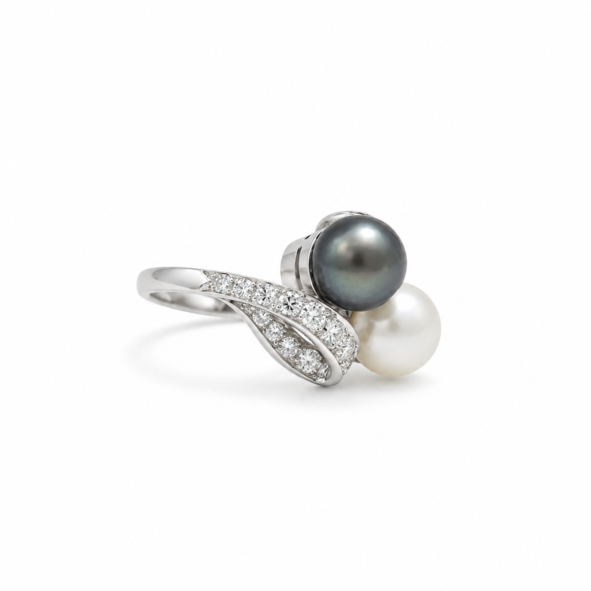 Bague Toi & Moi en platine, perles et diamants