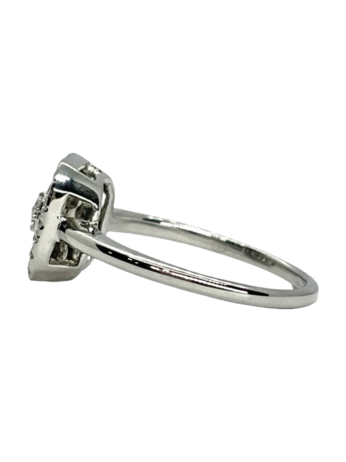 Bague Solitaire en or blanc et diamants