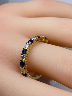 Bague Alliance en or jaune, saphirs et diamants