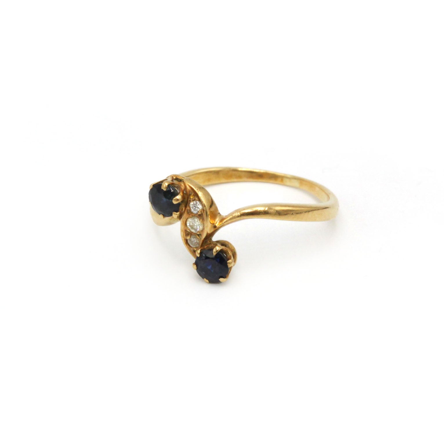 Bague Toi & Moi en or jaune, saphirs  et diamants