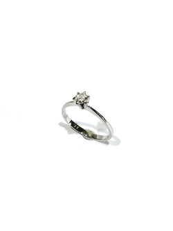 Solitaire en or blanc et diamant