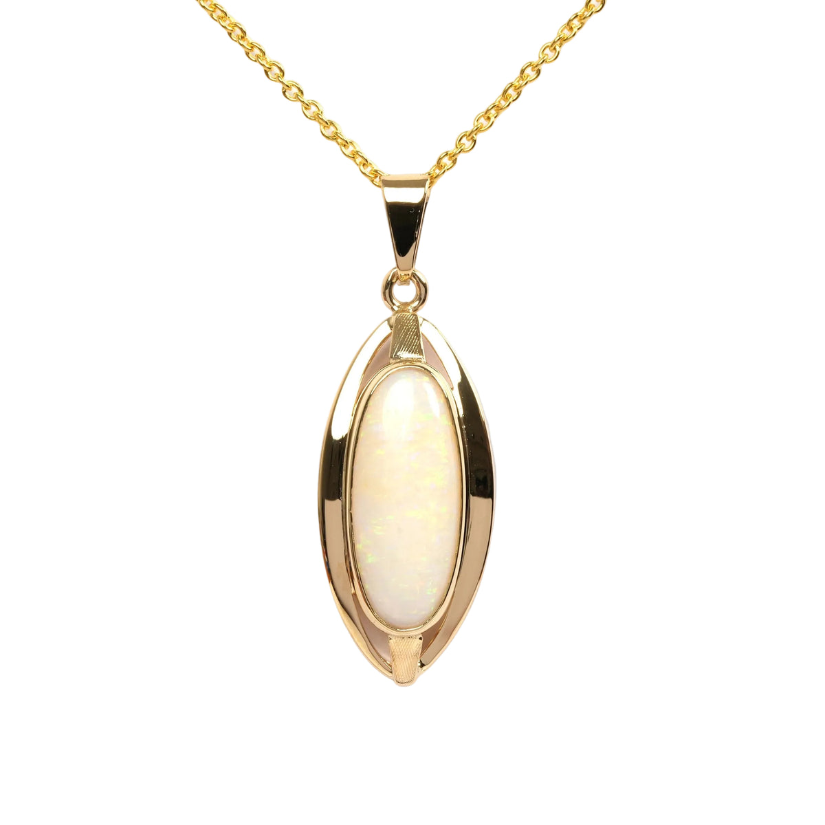 Pendentif en or jaune et opale