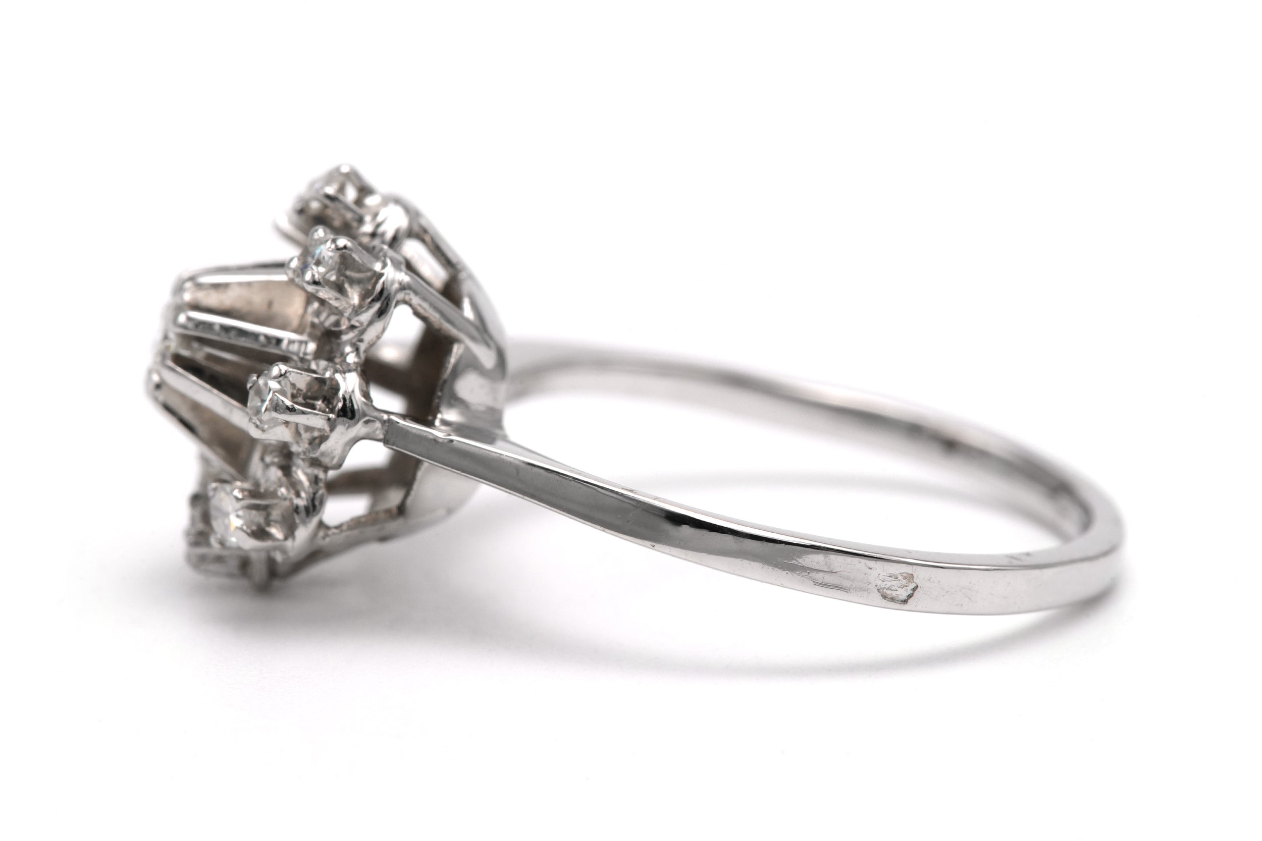 Bague Marguerite en or blanc et diamants