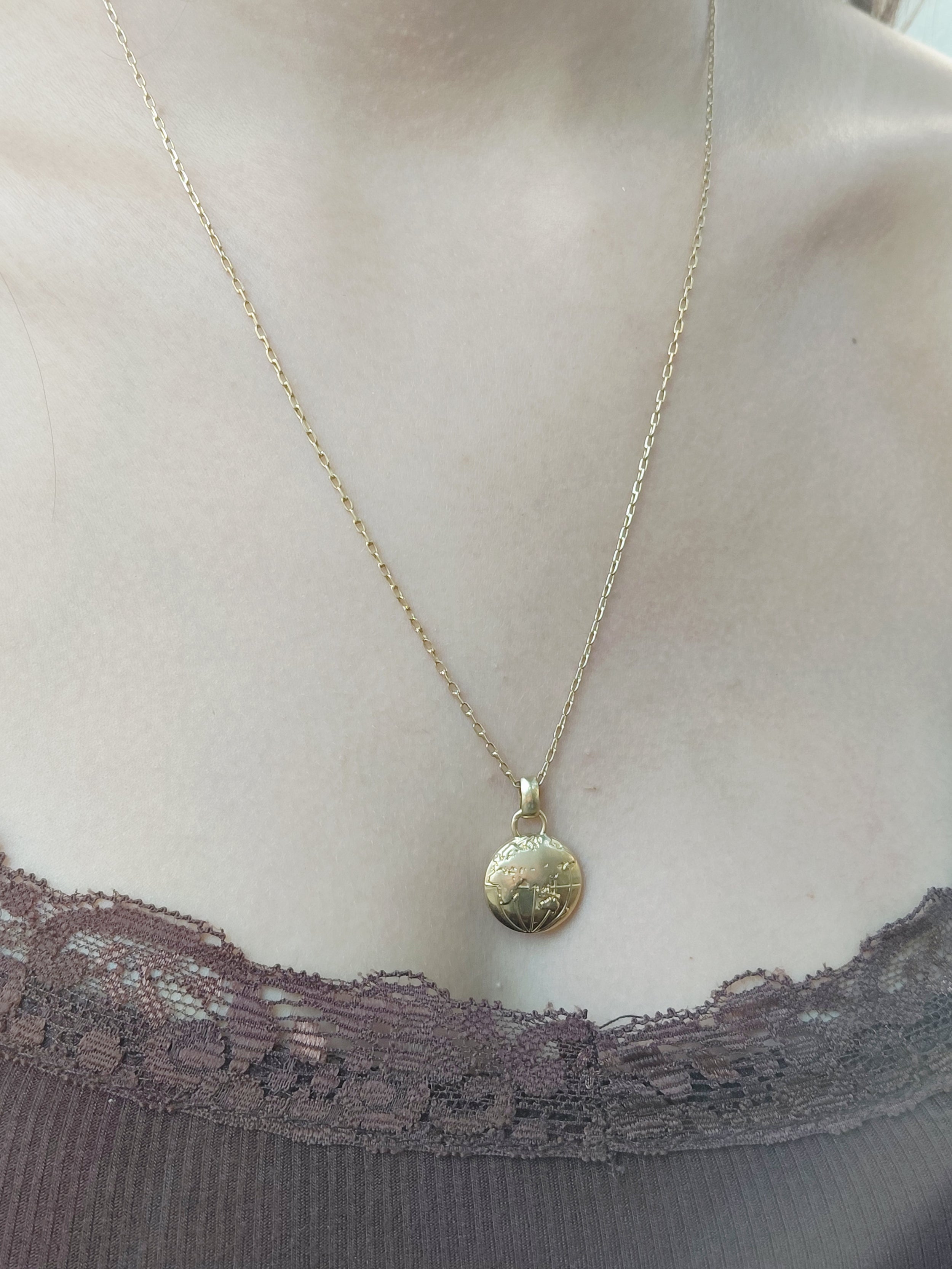 Pendentif Globe Terrestre en or jaune