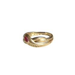 Bague en or jaune et rubis