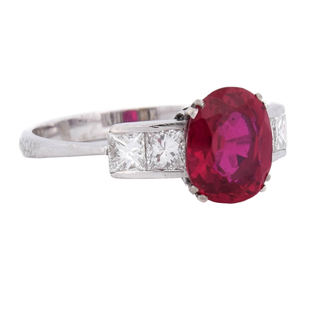 Bague Trilogie en or blanc, rubis et diamants