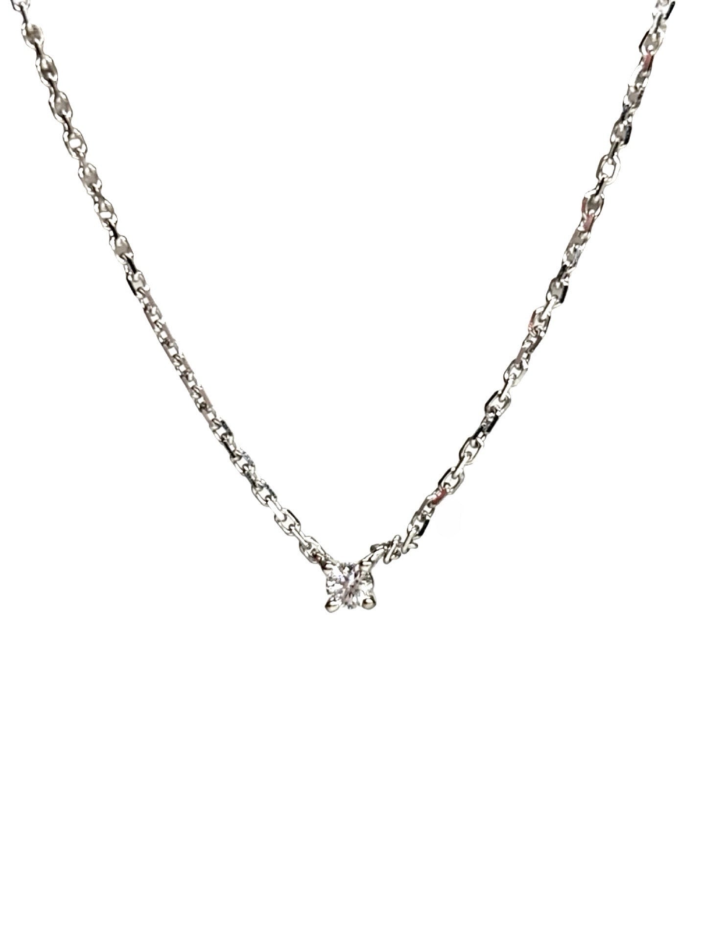 Collier Pendentif MAUBOUSSIN en or blanc et diamant