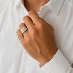 Bague Chevalière en or blanc et diamant