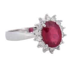 Bague Entourage en or blanc, rubis et diamants