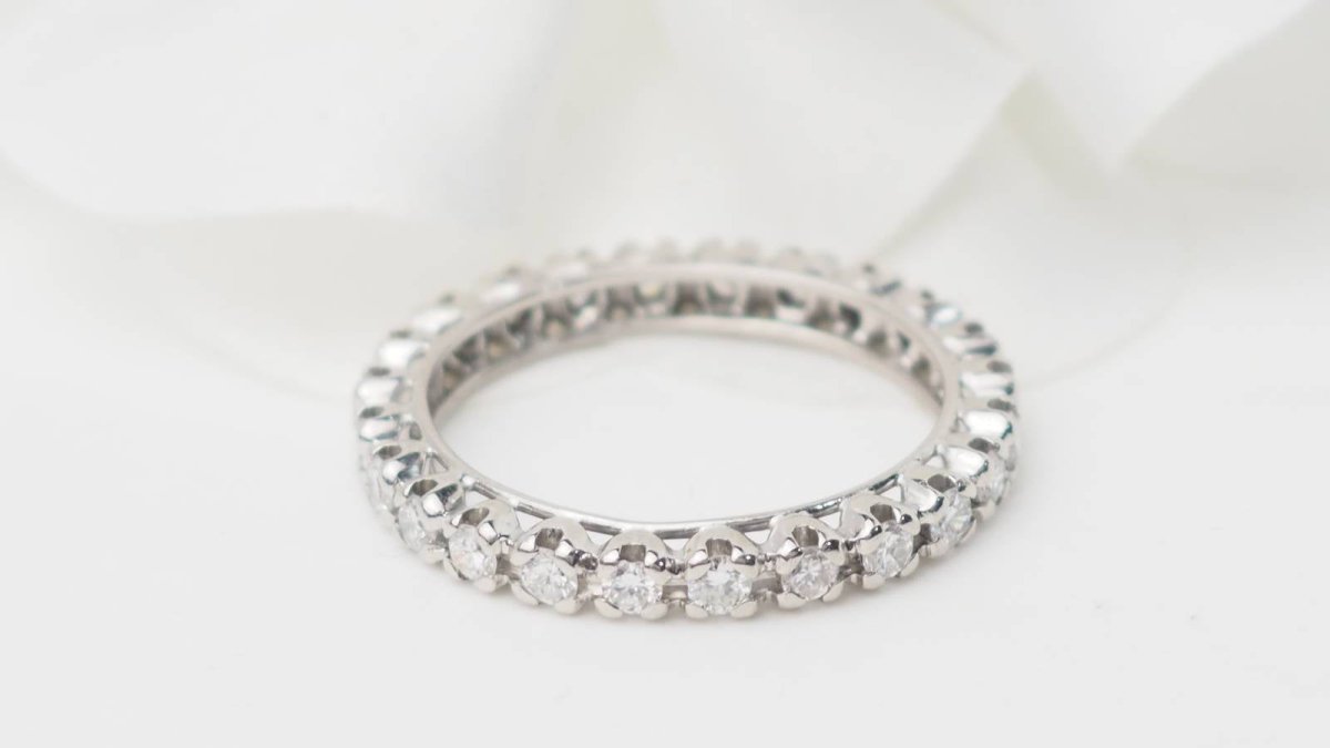 Alliance américaine en or blanc et diamants 1,20ct - Castafiore