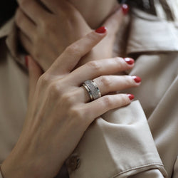 Alliance PIAGET Possession en or gris diamants - Castafiore