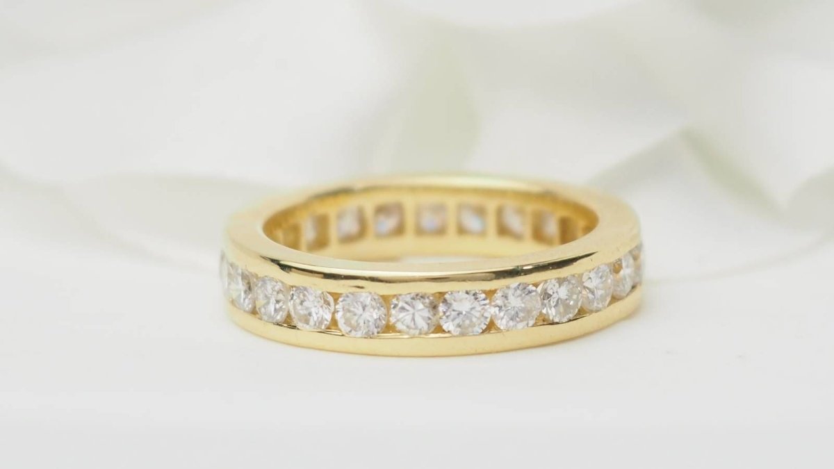 Alliance tour complet en or jaune et diamants - Castafiore
