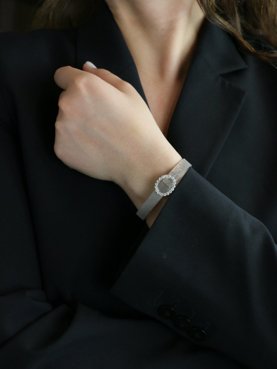 ANDRE COL Montre à secret or blanc diamants - Castafiore