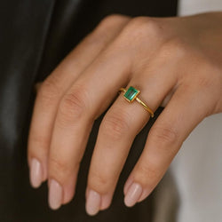 ANILLO DE ORO CON ESMERALDA - Castafiore