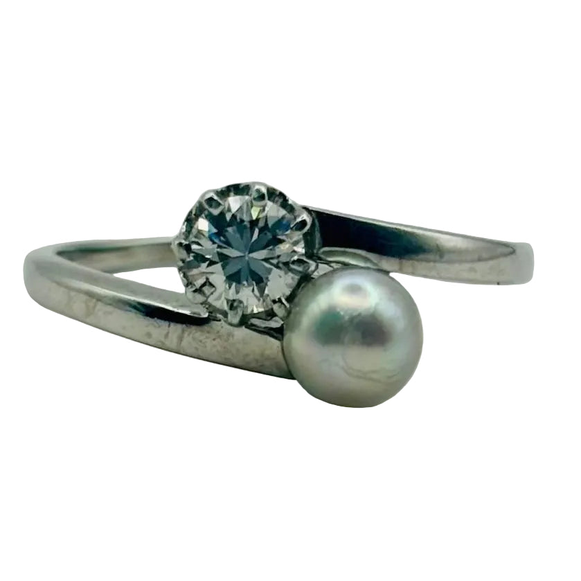 ANILLO TU Y YO EN ORO BLANCO CON PERLA Y DIAMANTE - Castafiore