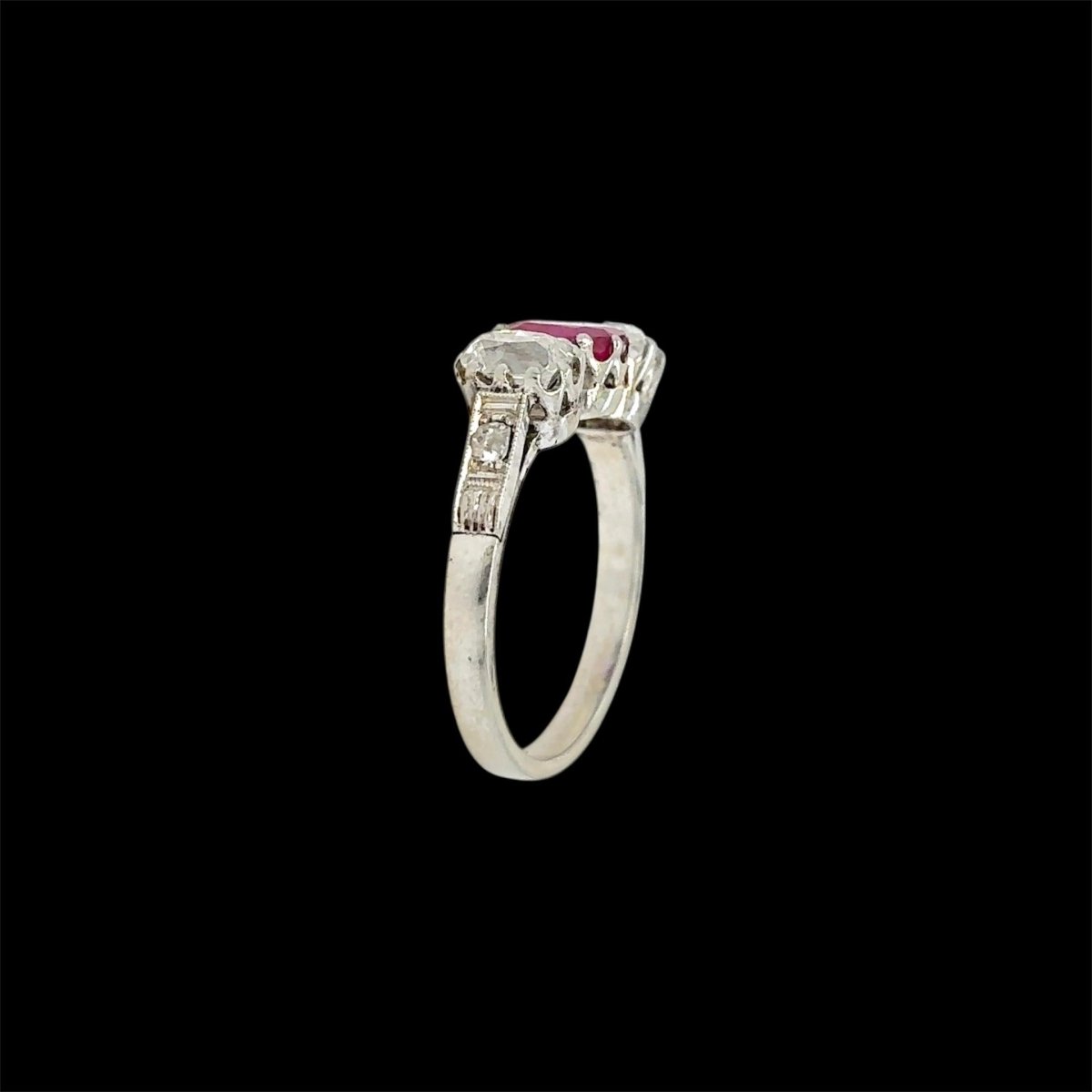 Art Deco Certified Unheated Burmese Ruby Diamond Gold Ring - Castafiore