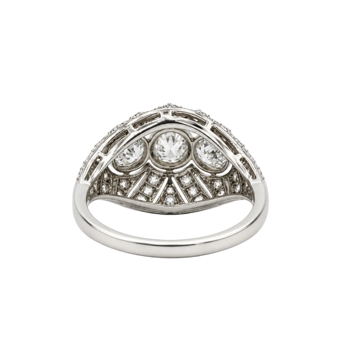 Bague Dôme en platine et diamants