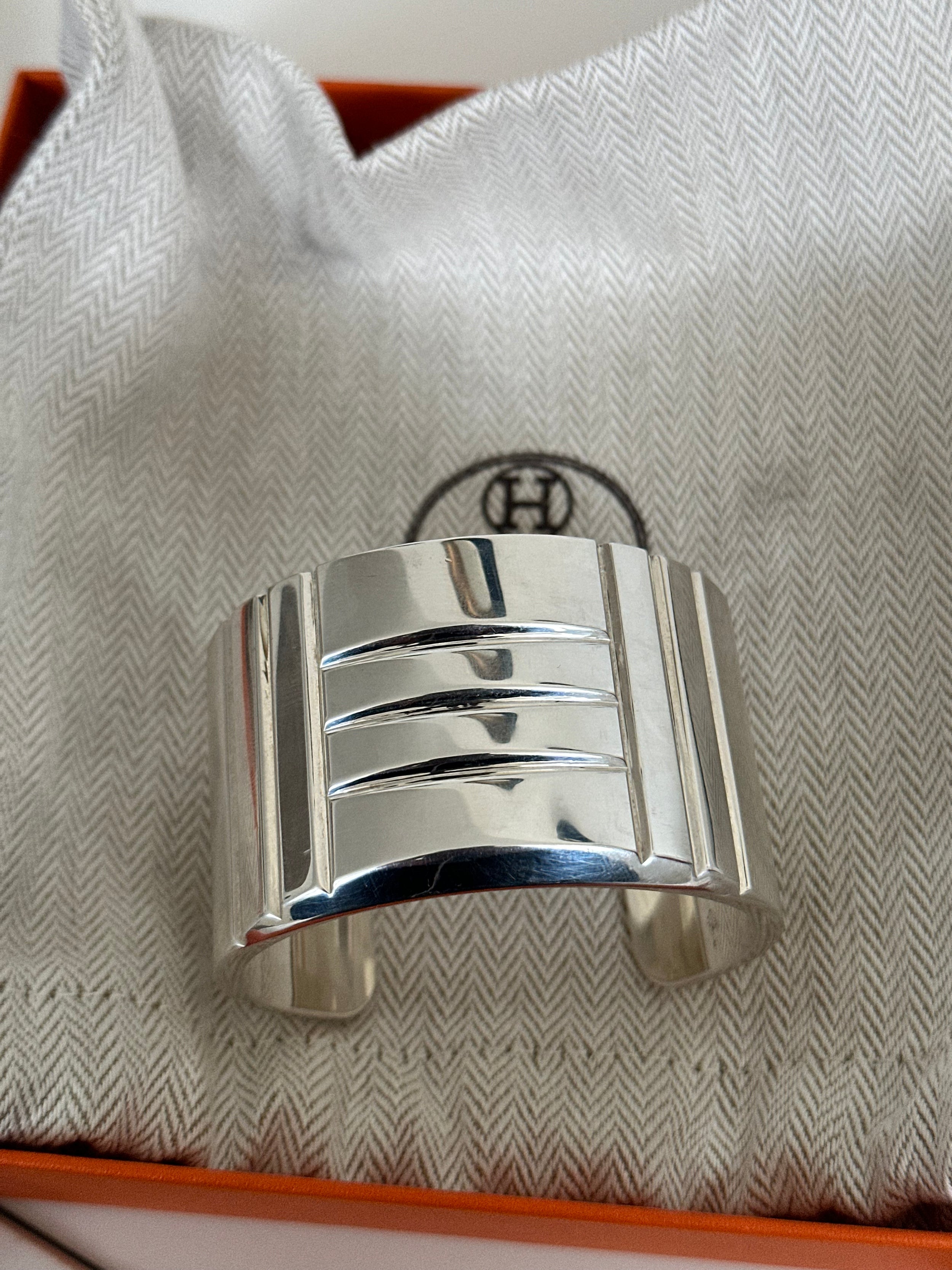 Bracelet Manchette HERMÈS Keyllock Cuff Bracelet en argent