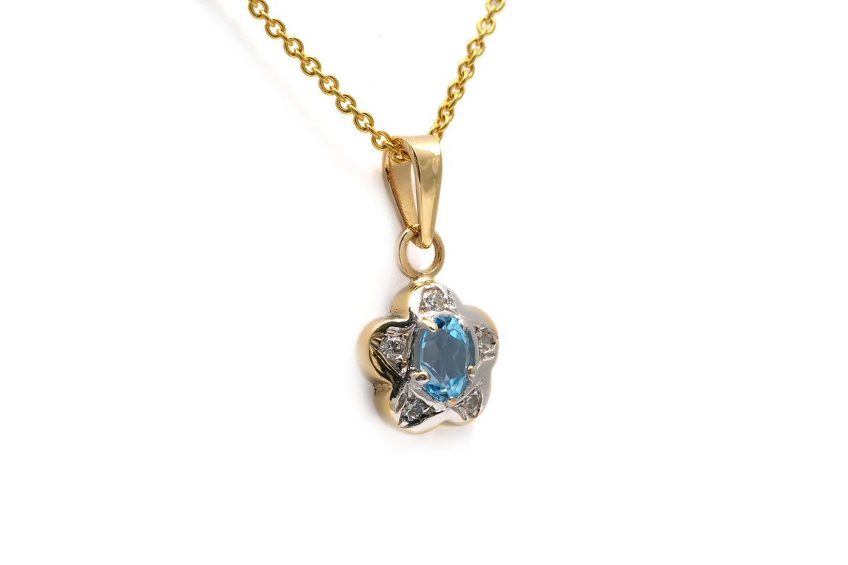 Pendentif en or blanc, or jaune, topaze et diamants