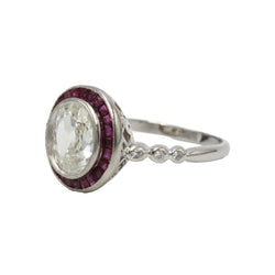 Bague Entourage en platine, rubis et diamants