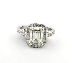 Bague Entourage en or blanc et diamants
